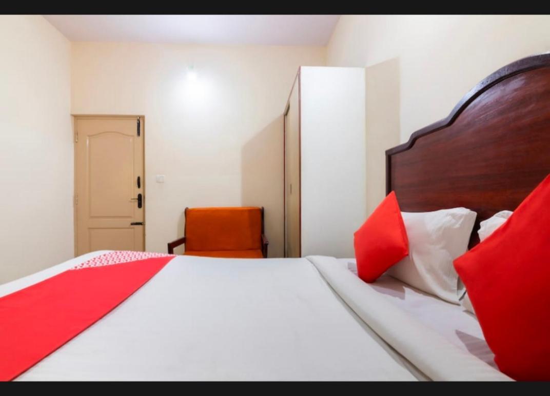 Royal Guest Inn Hsr Layout 벵갈루루 외부 사진